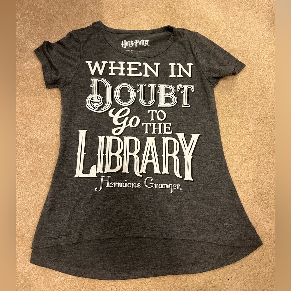 Girls size 7/8 Harry Potter Hermoine Grainger t-shirt excellent condition